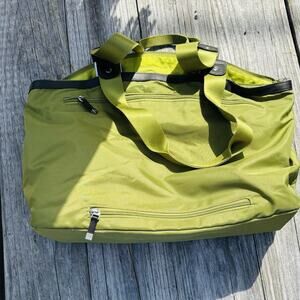 Baggallini Classic Oversized Travel Tote Lime Green